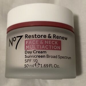 No7 Restore & Renew Day Cream with SPF 30 new